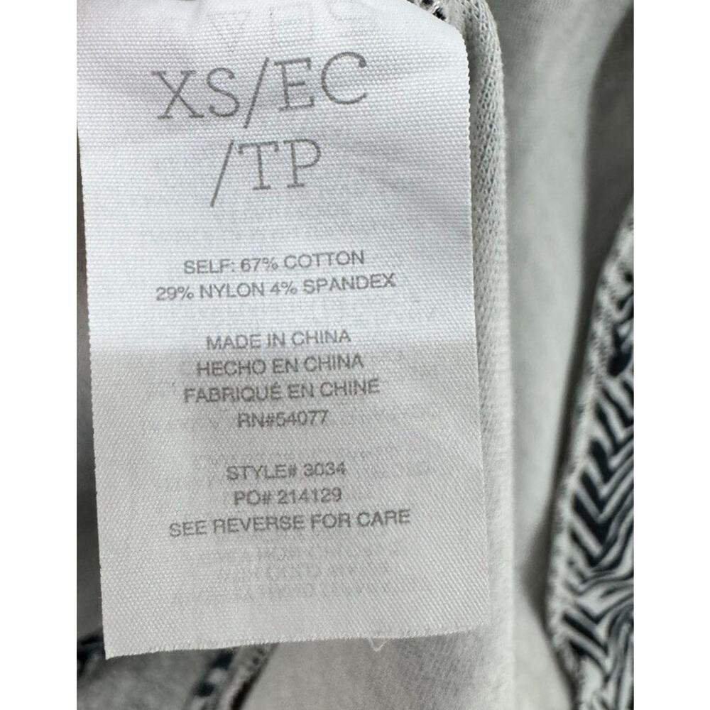 Cabi Jacket XS Gray Striped Zebra Zigzag Ponte Button Up Long 3/4 Sleeve Crew - Picture 15 of 16